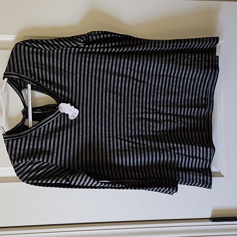 064 NWOT Loft 3/4 sleeve shirt